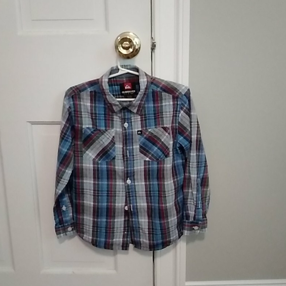 Three size 5 and 4/5 button down shirts - Picture 3 of 4